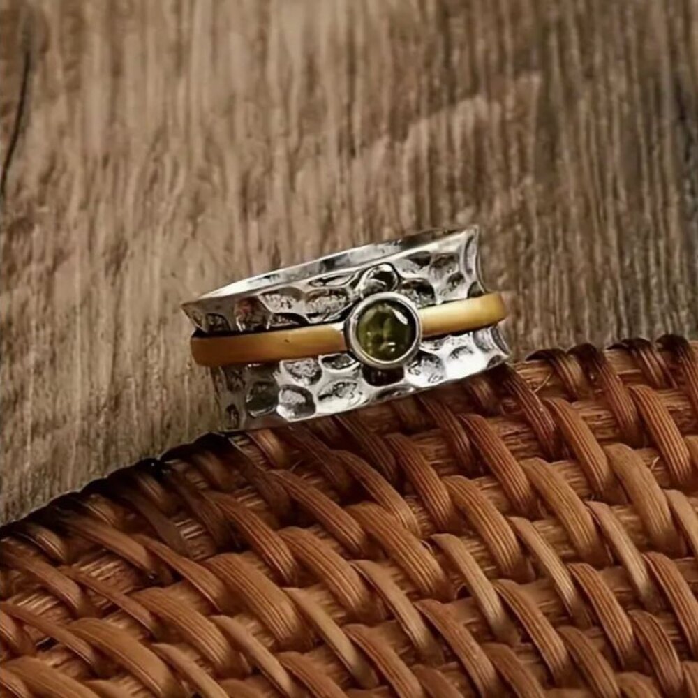 NEW Hammered Silver Plated and Gold Peridot Chunky Wide Band Ring - Picture 2 of 2